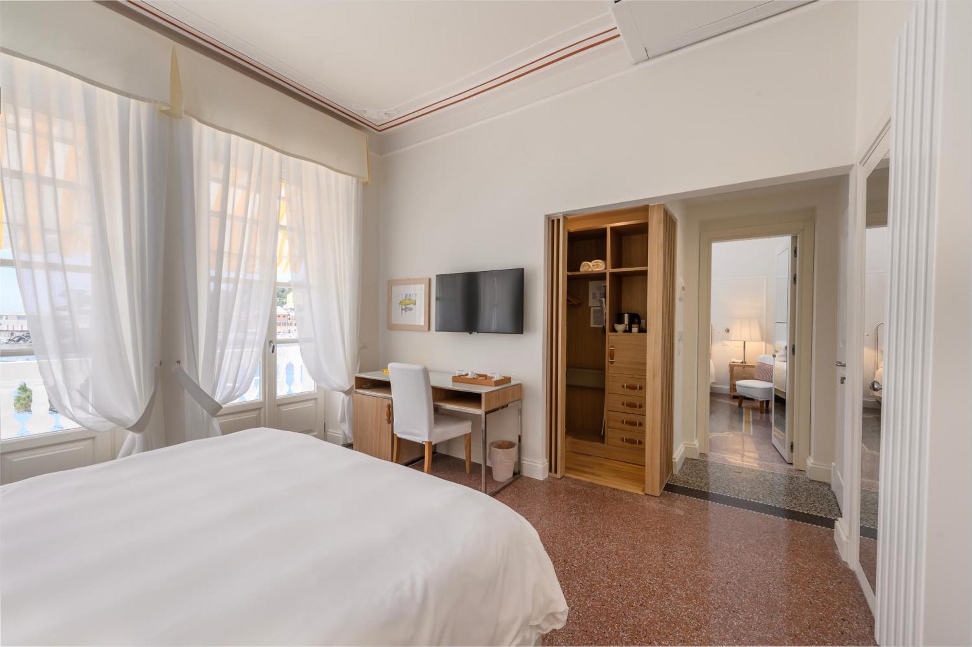 Helvetia Hotel 4*