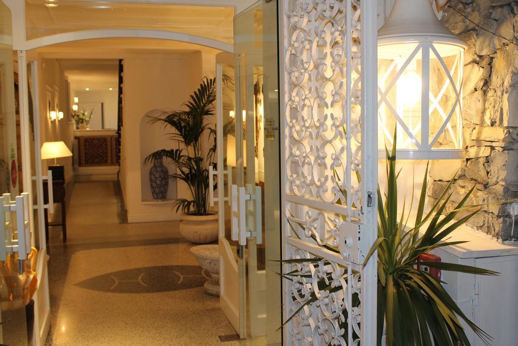 Helvetia Hotel